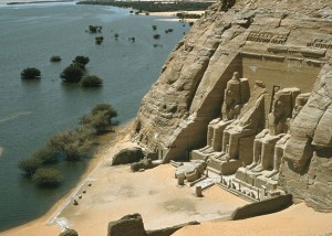 Большой храм в Египте